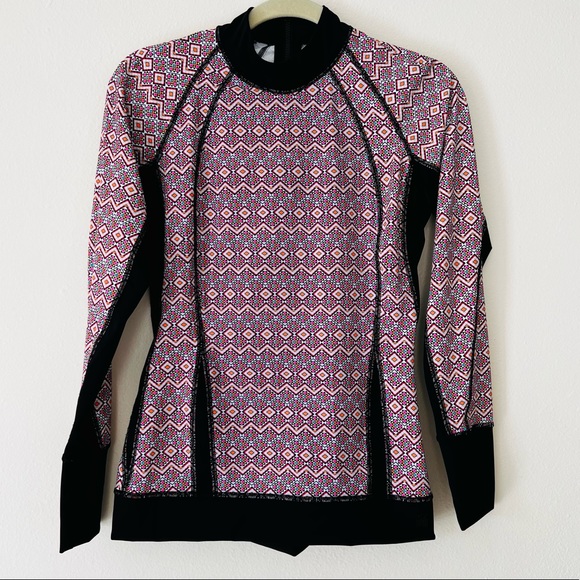 Victoria’s Secret Sport VSX neon abstract long sleeve half zip rash guard - Picture 4 of 7